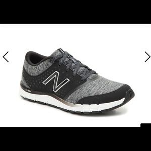 New Balance 577 TRAINING SHOE 9.5 wide